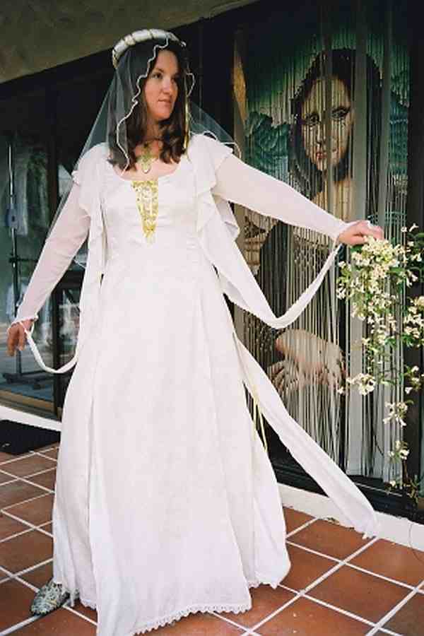WEDDING DRESS RENAISSANCE SILK 8RSW Ivory Silk damask princessline 6 