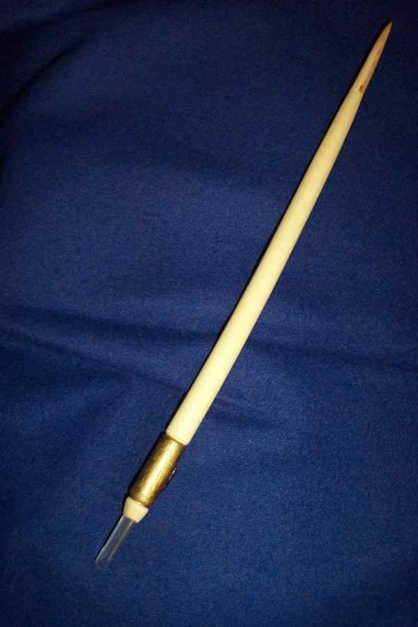 CRYSTAL TIPPED ELDER WAND